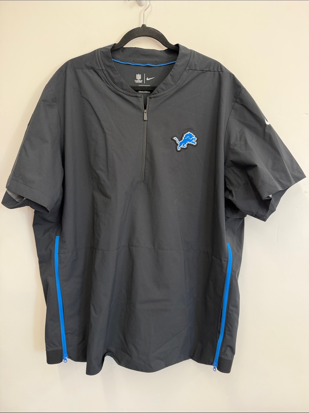 NFL Detroit Lions Black Short-Sleeve Quarter-Zip Pullover with Blue Accents xxl